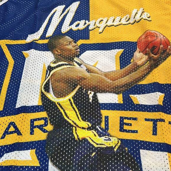 Dwayne Wade Marquette Jersey - Picture 5 of 5